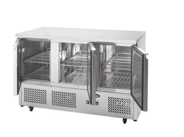 Kühltisch 3-türig 4 x GN 1/1